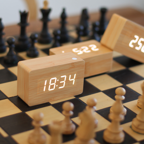 Coms 디자인 인테리어소품 LED 나무시계(알람), 소형