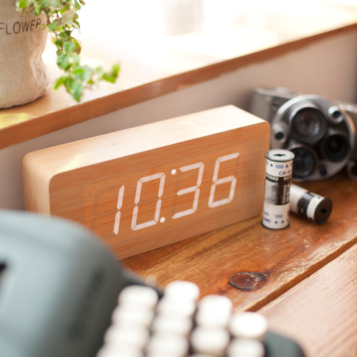 Coms 디자인 인테리어소품 LED 나무시계(알람), 대형