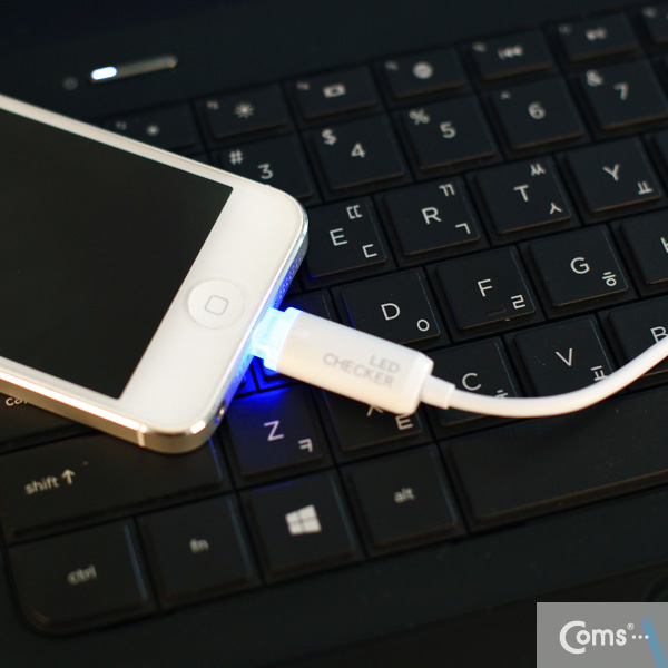 Coms iOS 스마트폰 5 LED 케이블/ 완충알림/White/8핀/충전