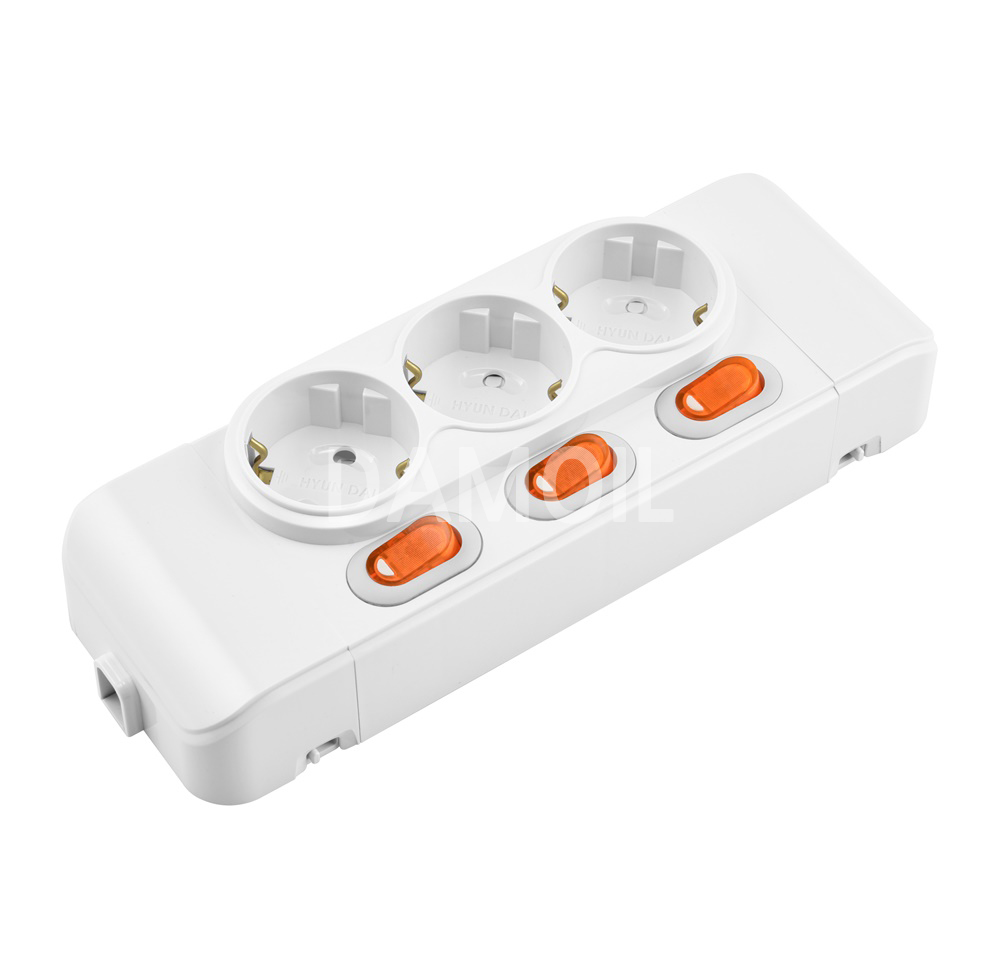 D-HSEC-3 개별 접지 노출 3구 콘센트