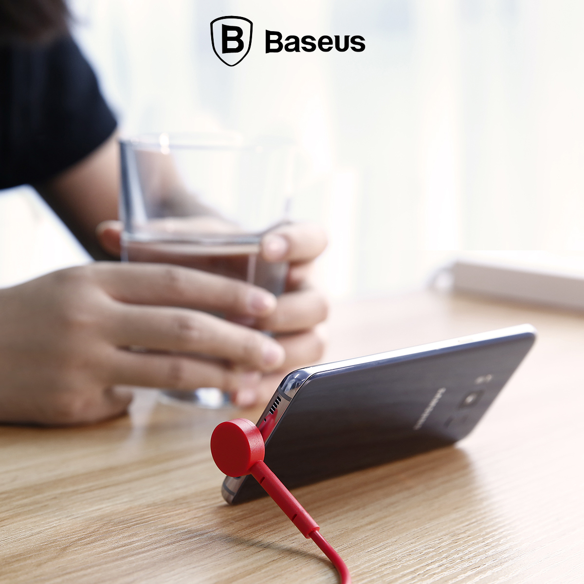 베이스어스 마루코 거치기능 C타입 케이블 2.1A 1M (레드)